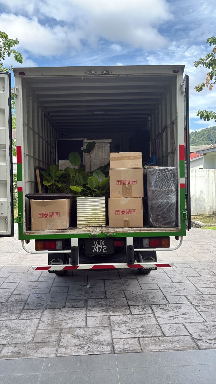 Canvas Lorry